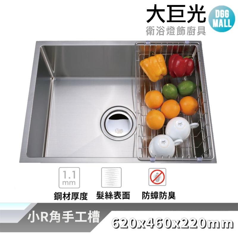 一目惚れして購入136×60×73 水槽台www.obattabetta.jp